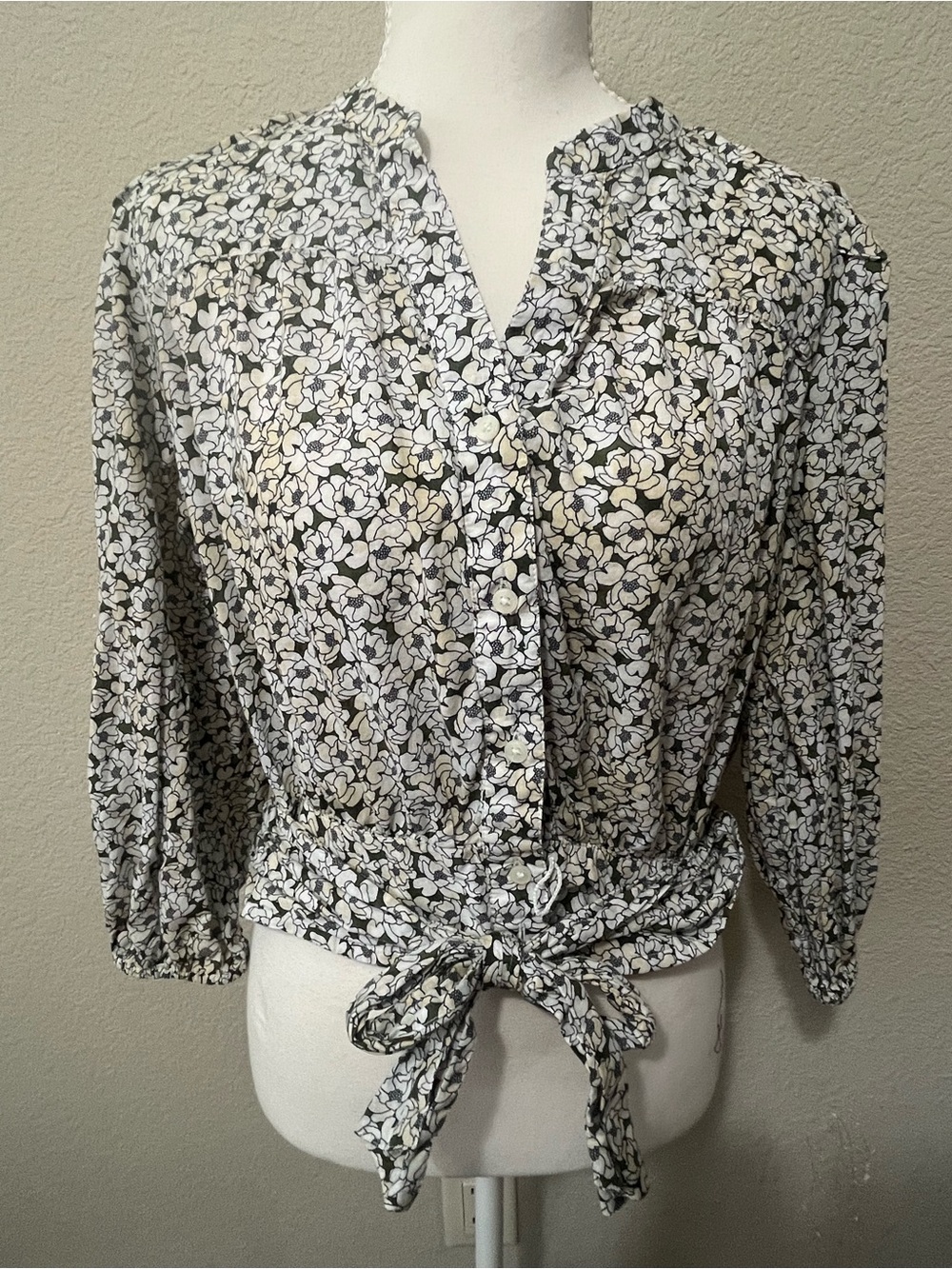 Banana Republic Floral Button-Front Tie-Waist Blouse